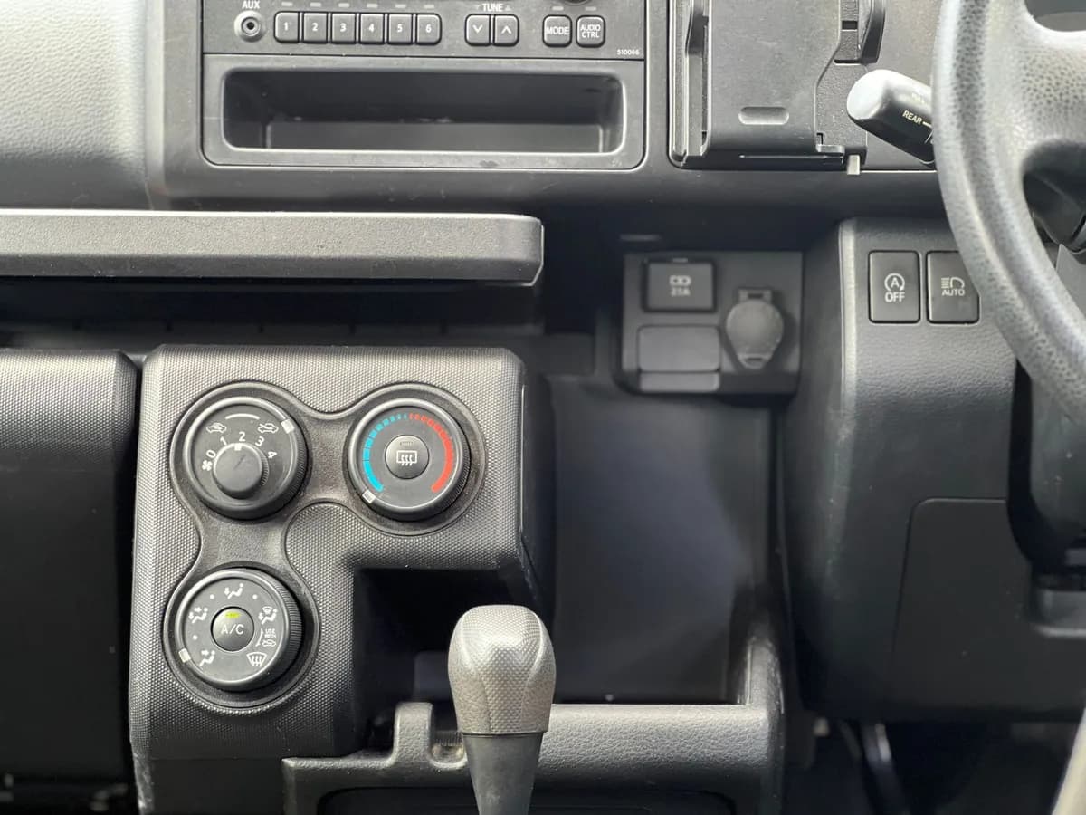 Toyota  Probox - Image 3