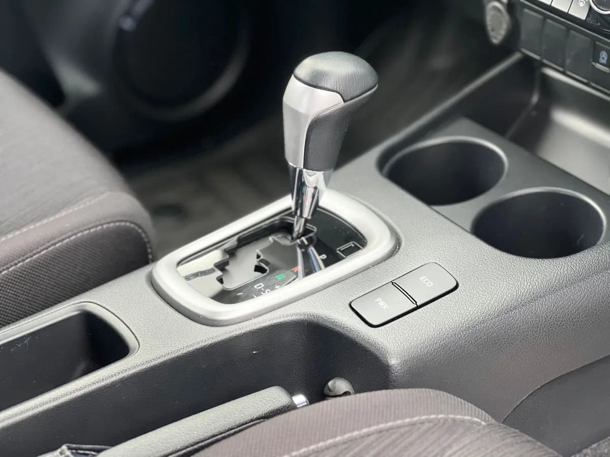 Toyota Hilux - Image 4