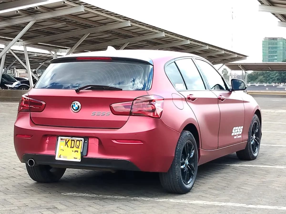 BMW 118i - Image 6