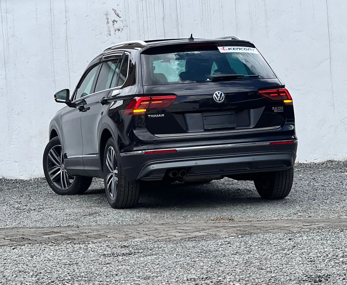 Volks Wagen Tiguan - Image 14