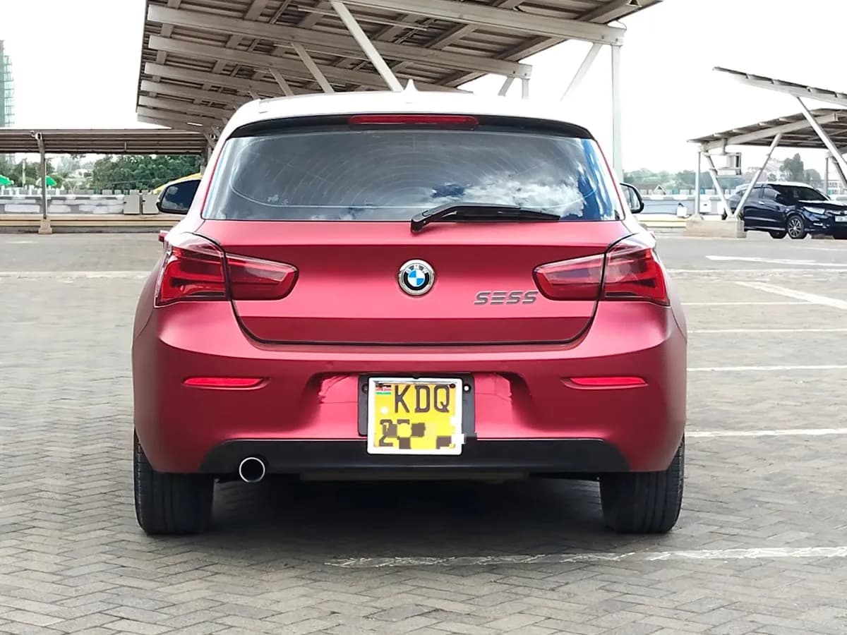 BMW 118i - Image 7