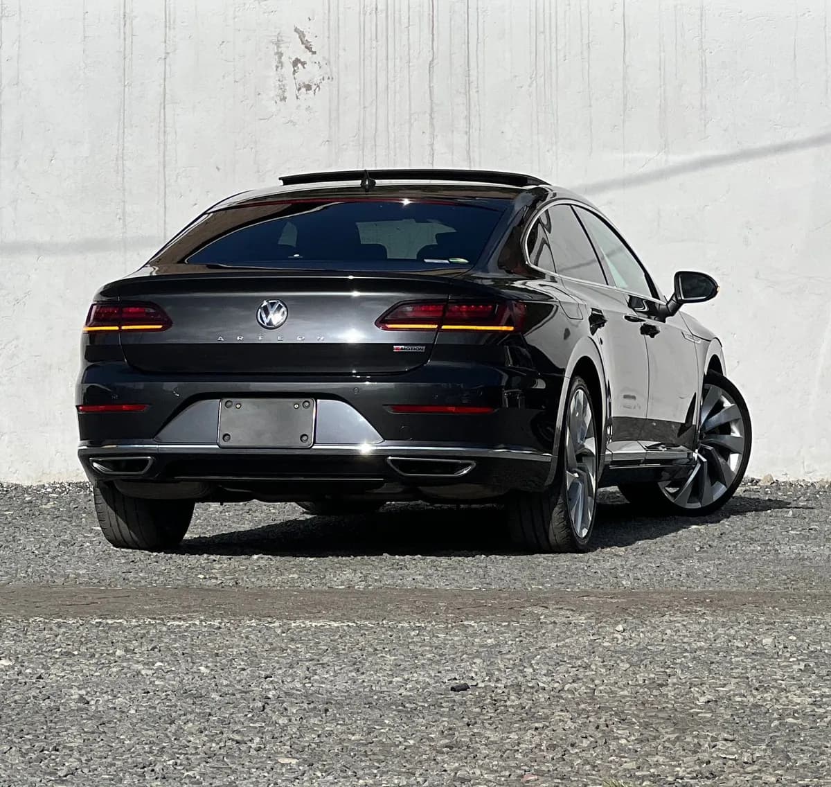 Volks Wagen Arteon - Image 21