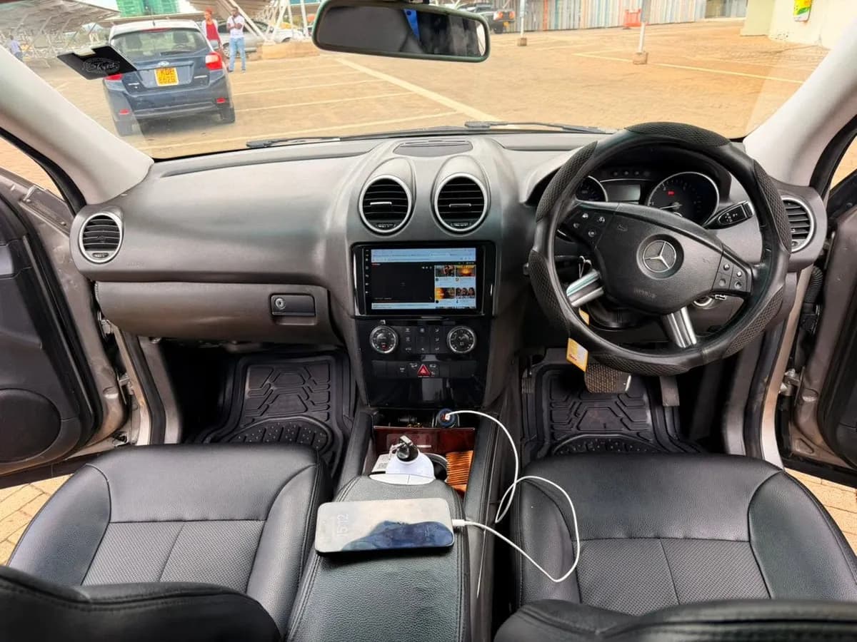 Mercedes Benz ML320 - Image 6