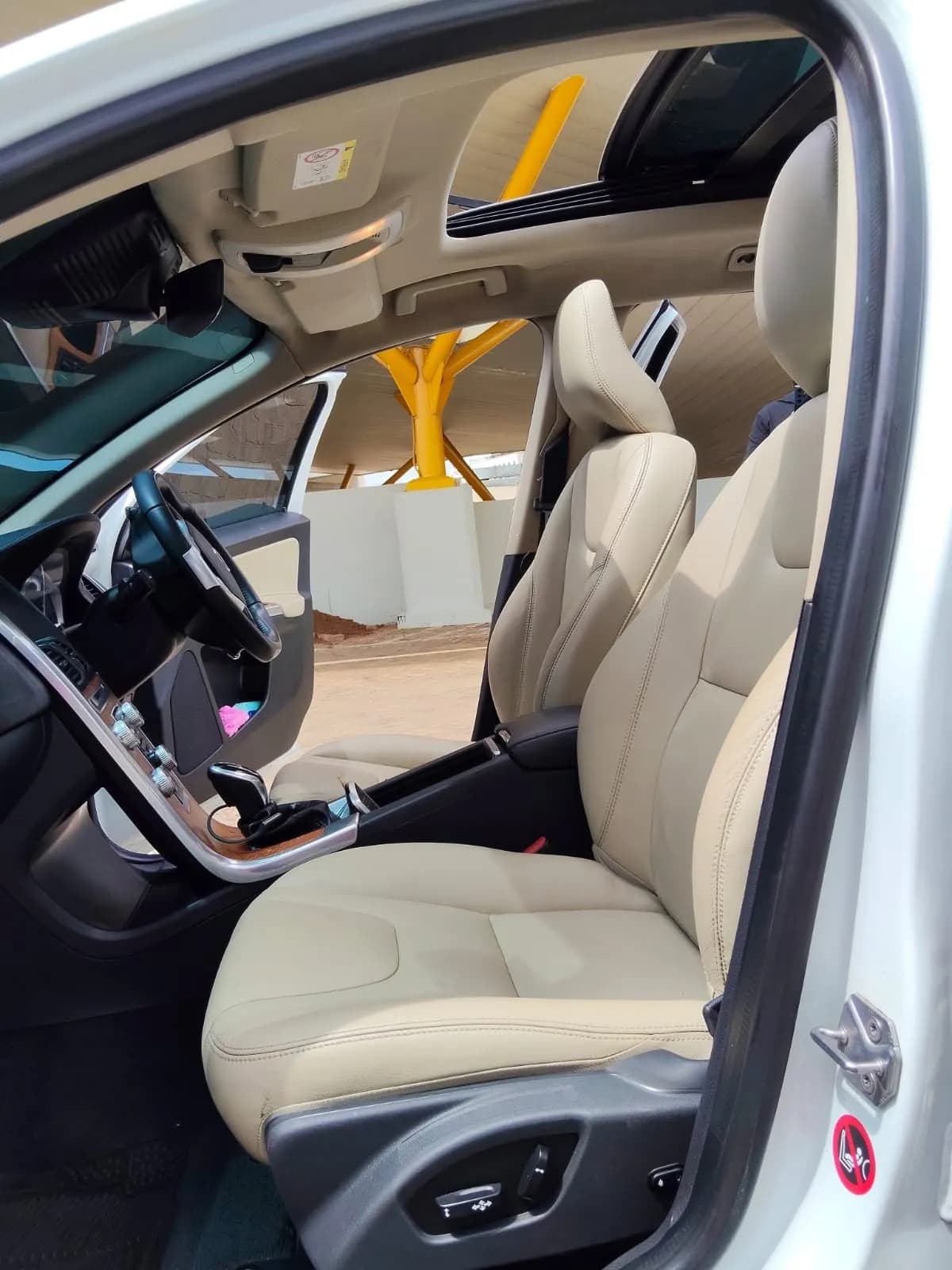 Volvo XC60 - Image 5