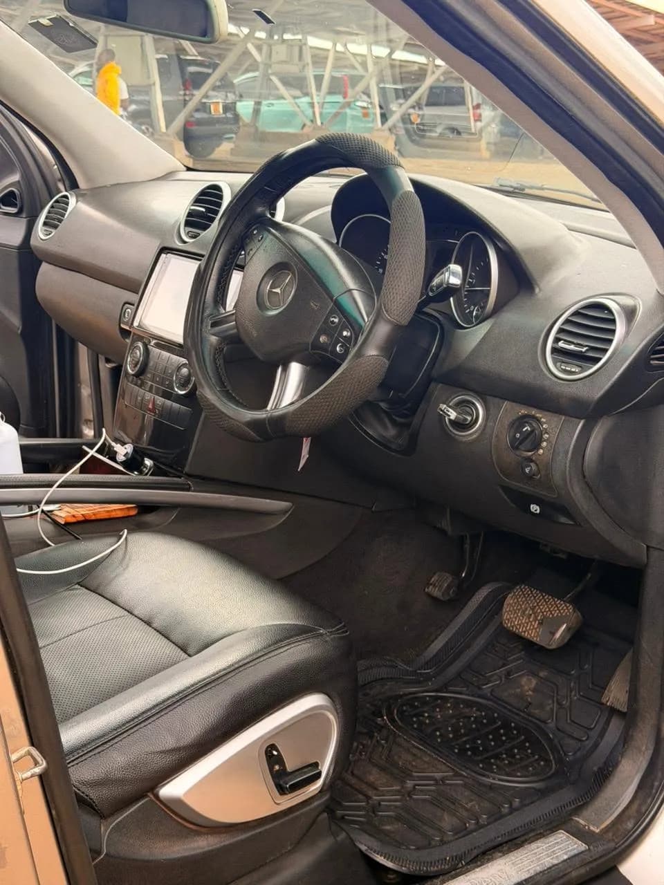 Mercedes Benz ML320 - Image 5
