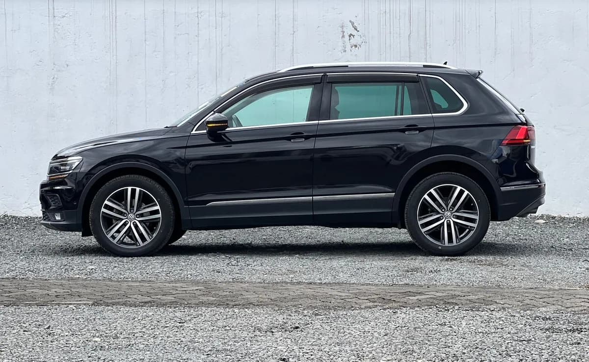 Volks Wagen Tiguan - Image 12