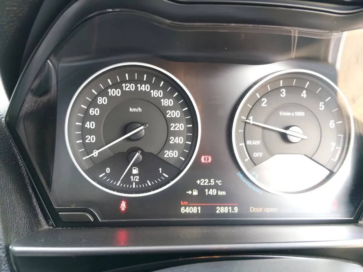 BMW 118i - Image 2