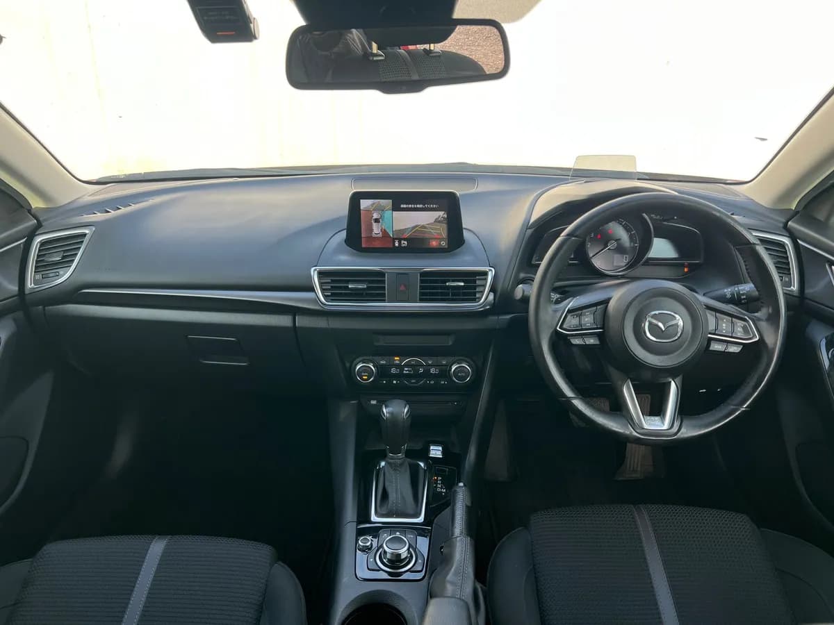Mazda Axela - Image 3