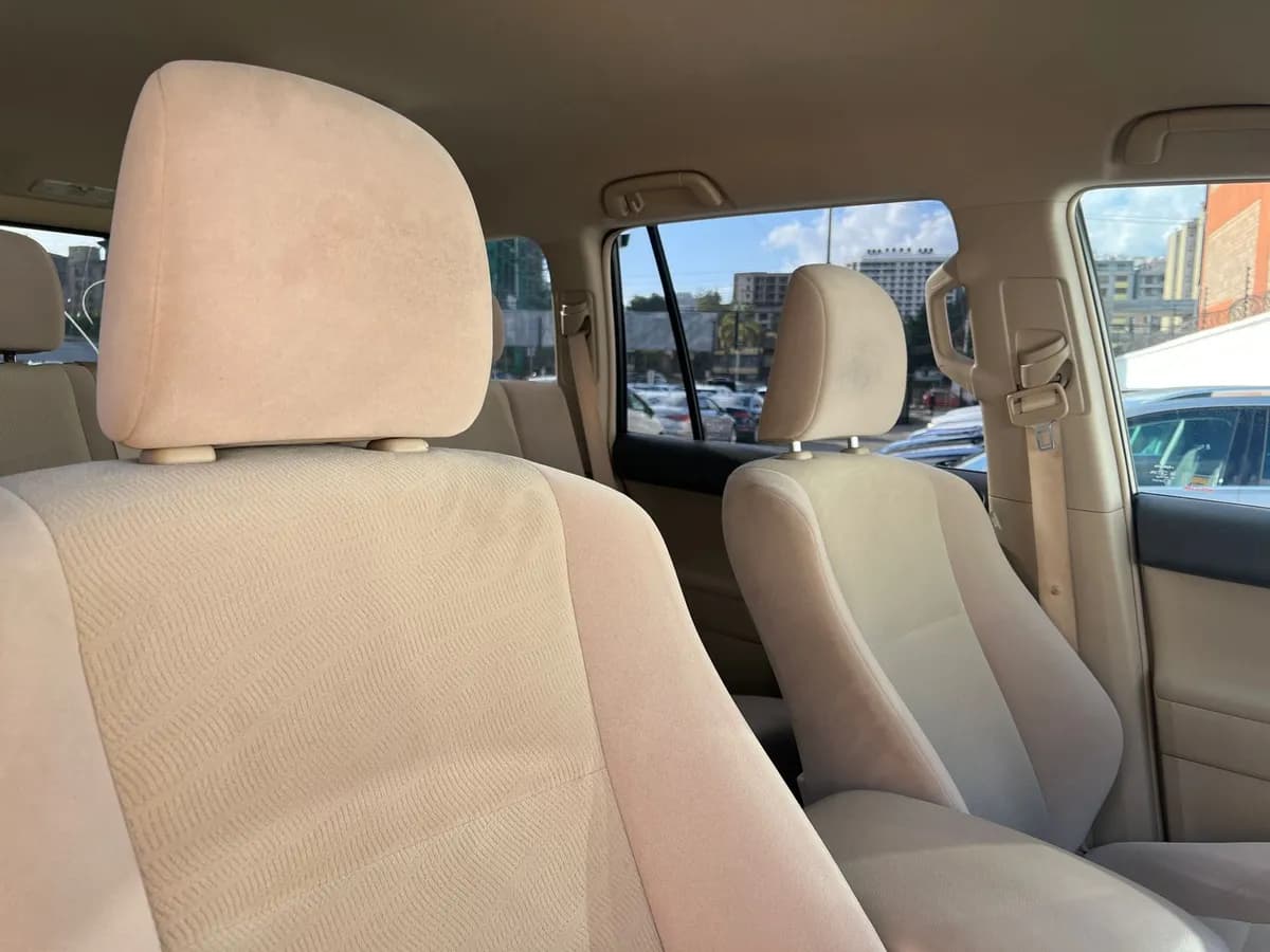 Toyota Prado Land Cruiser - Image 10