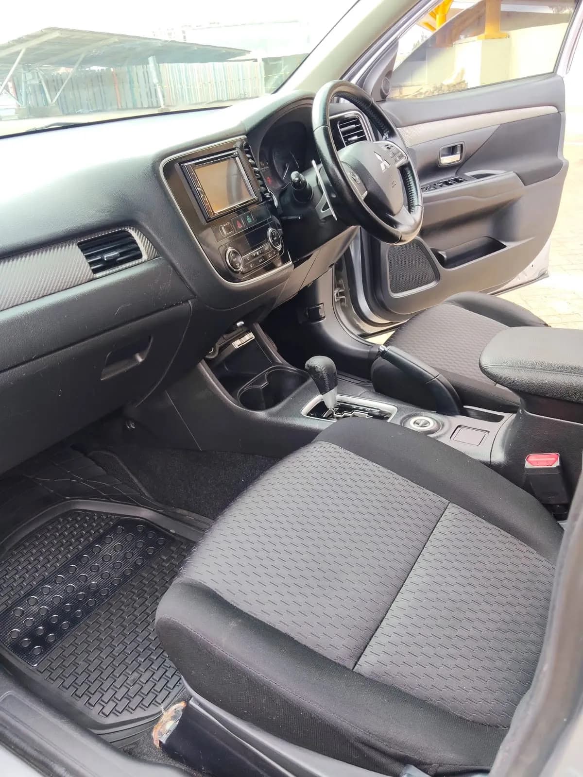 Mitsubishi Outlander - Image 4