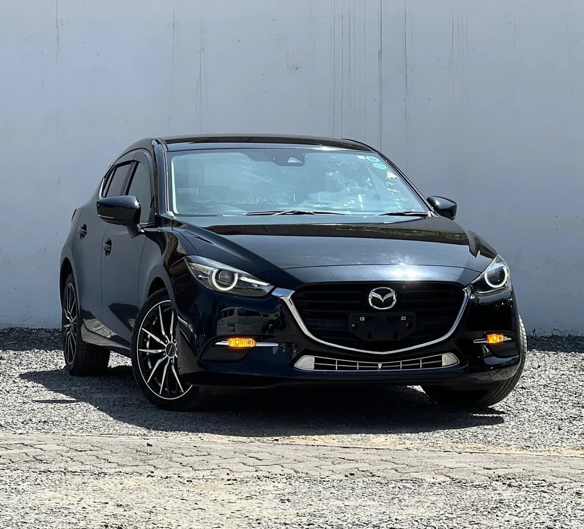 Mazda Axela - Image 1