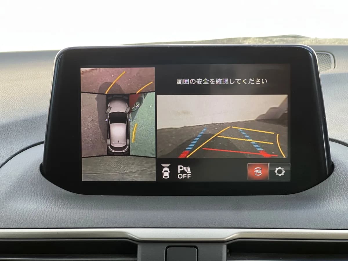 Mazda Axela - Image 5