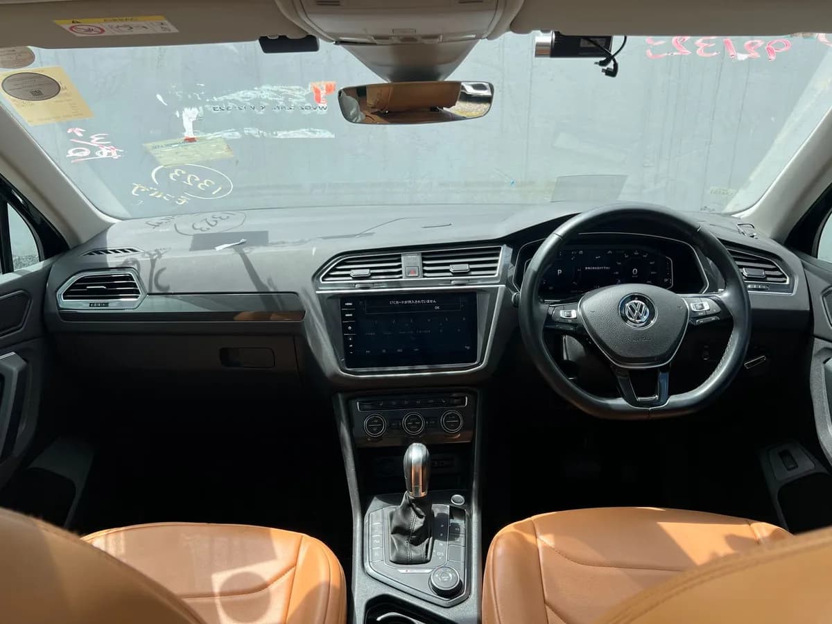 Volks Wagen Tiguan - Image 6
