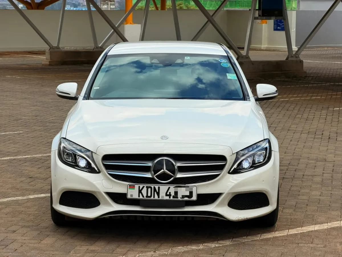 Mercedes Benz C200