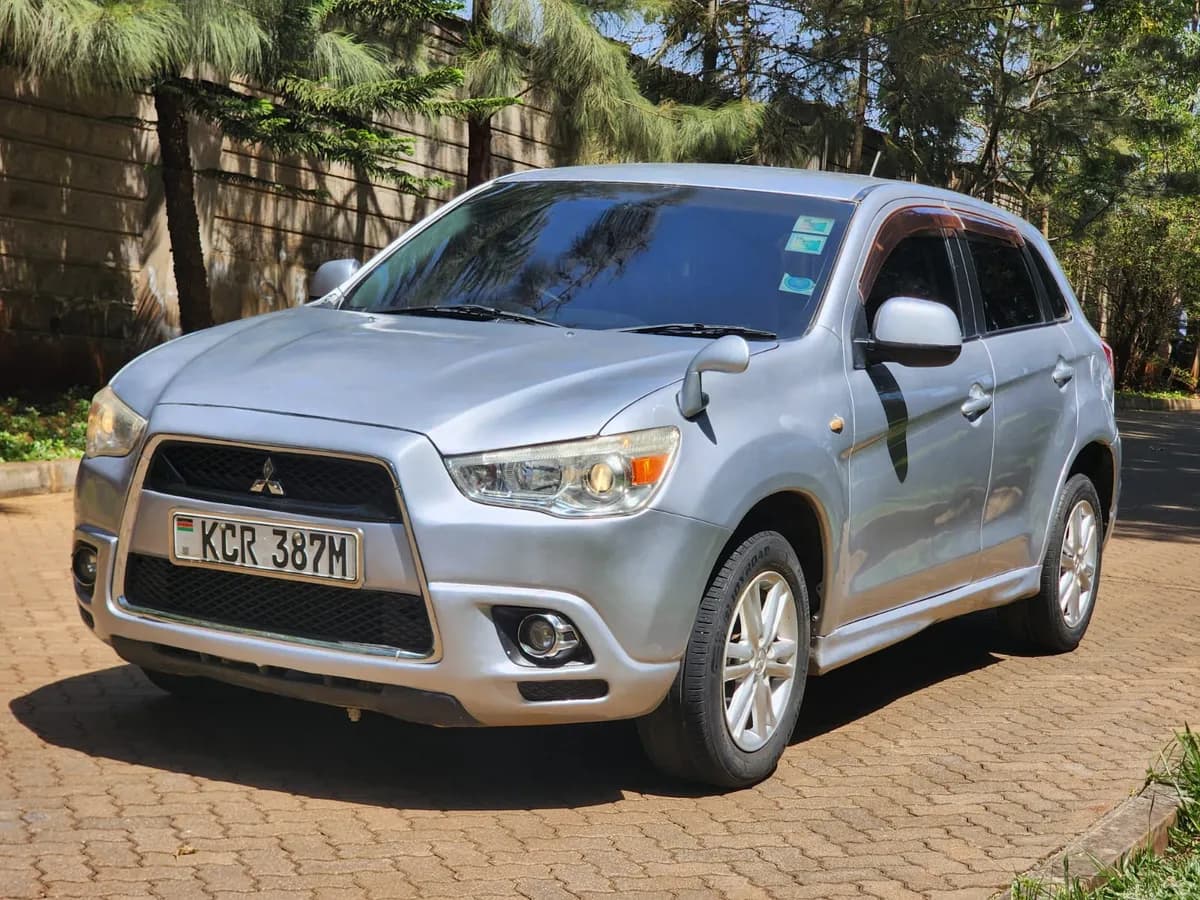 Mitsubishi RVR