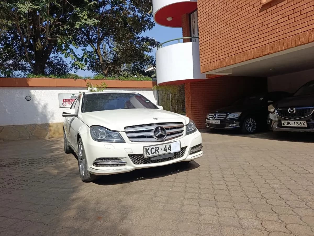Mercedes Benz C200