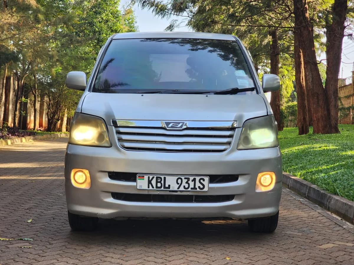 Toyota Noah