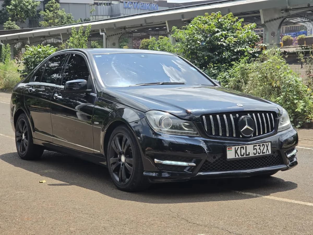 Mercedes Benz C200